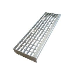 INDUSTR. STEP H.D.G (30Χ3mm.&70X3mm. Φ5) 800Χ240 mm. INDUSTR. STEP H.D.G (30Χ3mm.&70X3mm. Φ5) 800Χ240 mm.