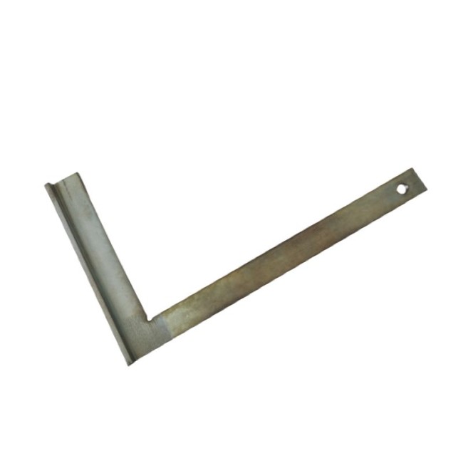 CAST METAL ANGLE 100 MM.