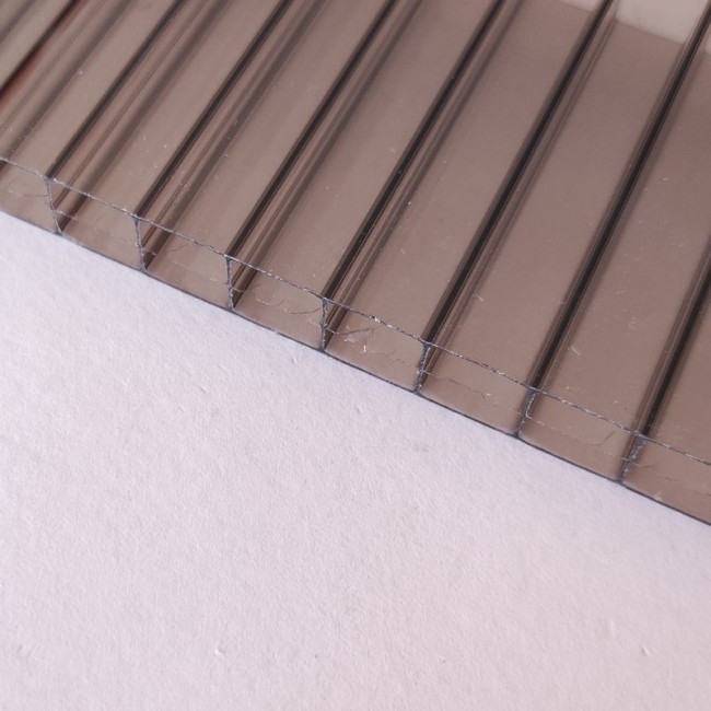 POLYCARBONATE HOLLOW SHEET U.V BRONZE 2W 4 MM.