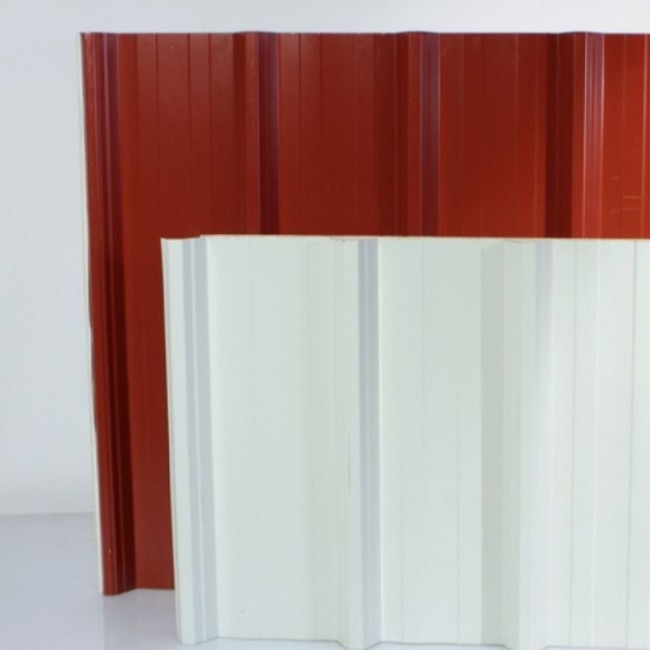 POLYOURETHANE ROOF PANELS WITH 5-RIBS 30/35 T020 MM.